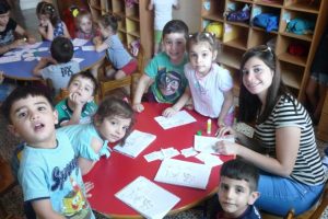 St Elias school children with teachers (© ACN)