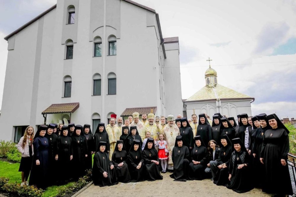 Sisters of Saint Joseph with Archbishop Sviatoslav Shevchuk in Lviv, western Ukraine.