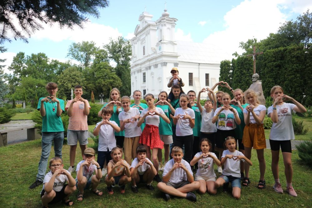 Displaced children helped by ACN in Korostyshiv, northern Ukraine.